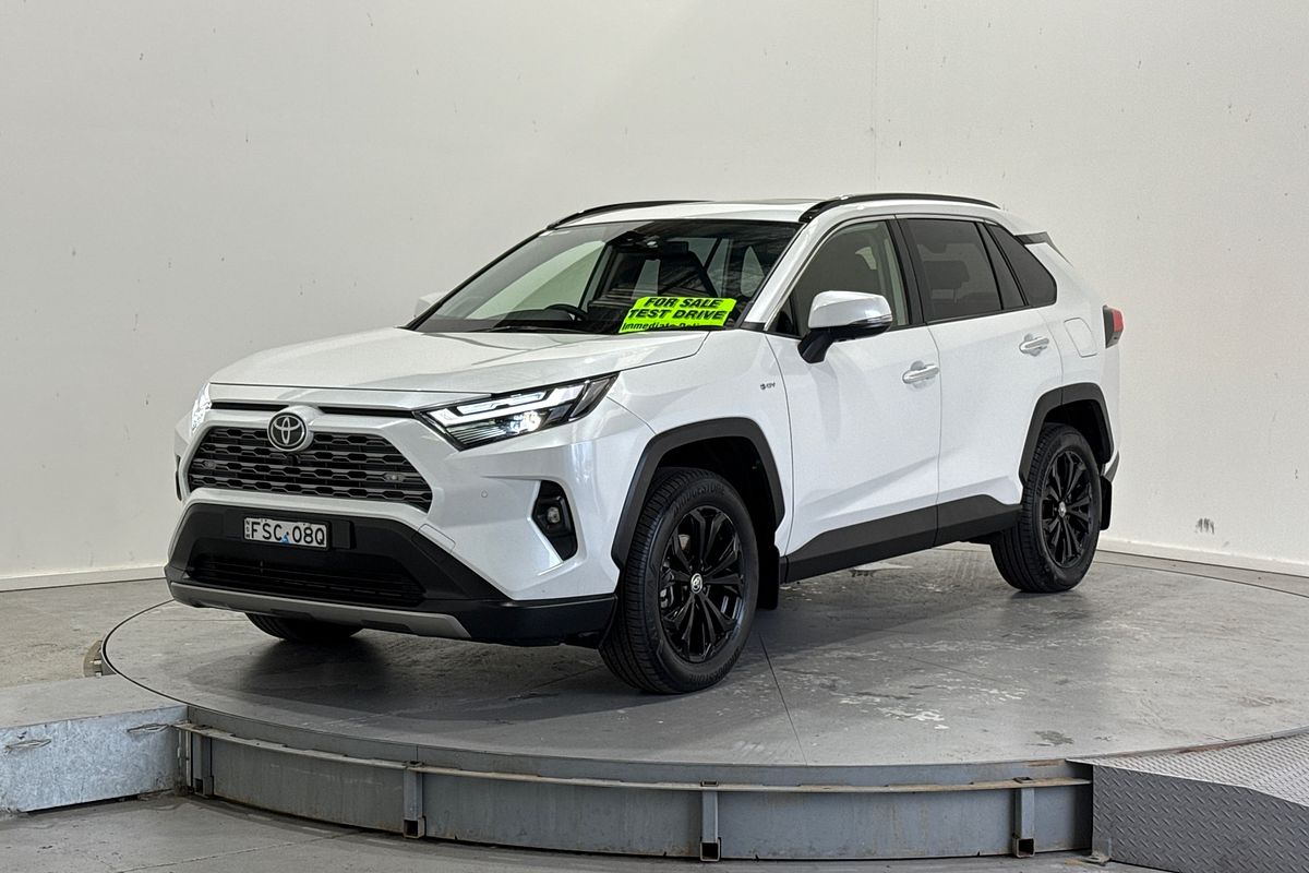 2025 Toyota RAV4 CRUISER (2WD) HYBRID AXAH52R