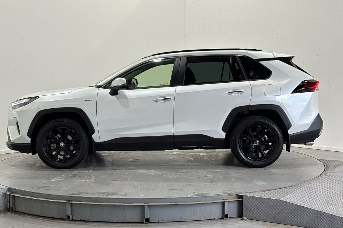 2025 Toyota RAV4 CRUISER (2WD) HYBRID AXAH52R