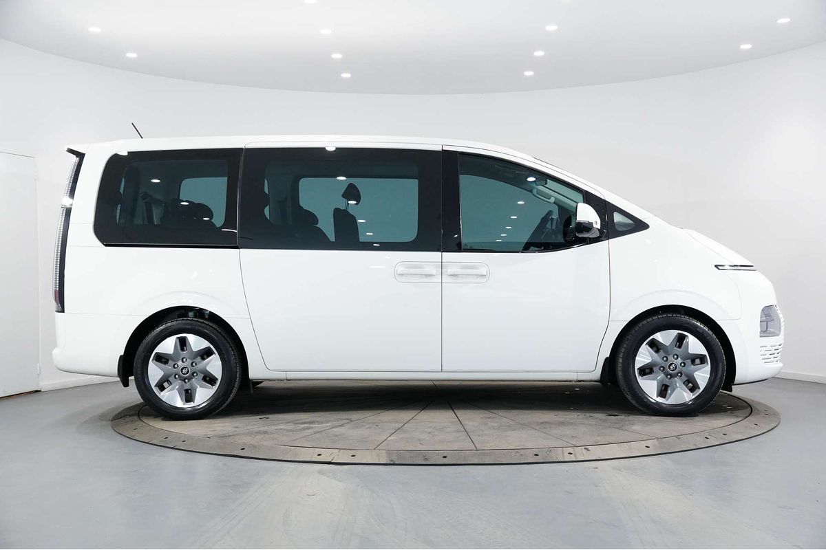 2022 Hyundai STARIA US4.V1