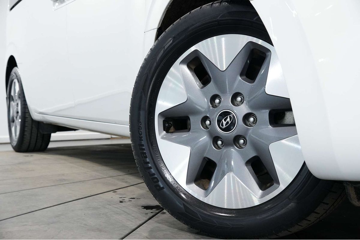 2022 Hyundai STARIA US4.V1
