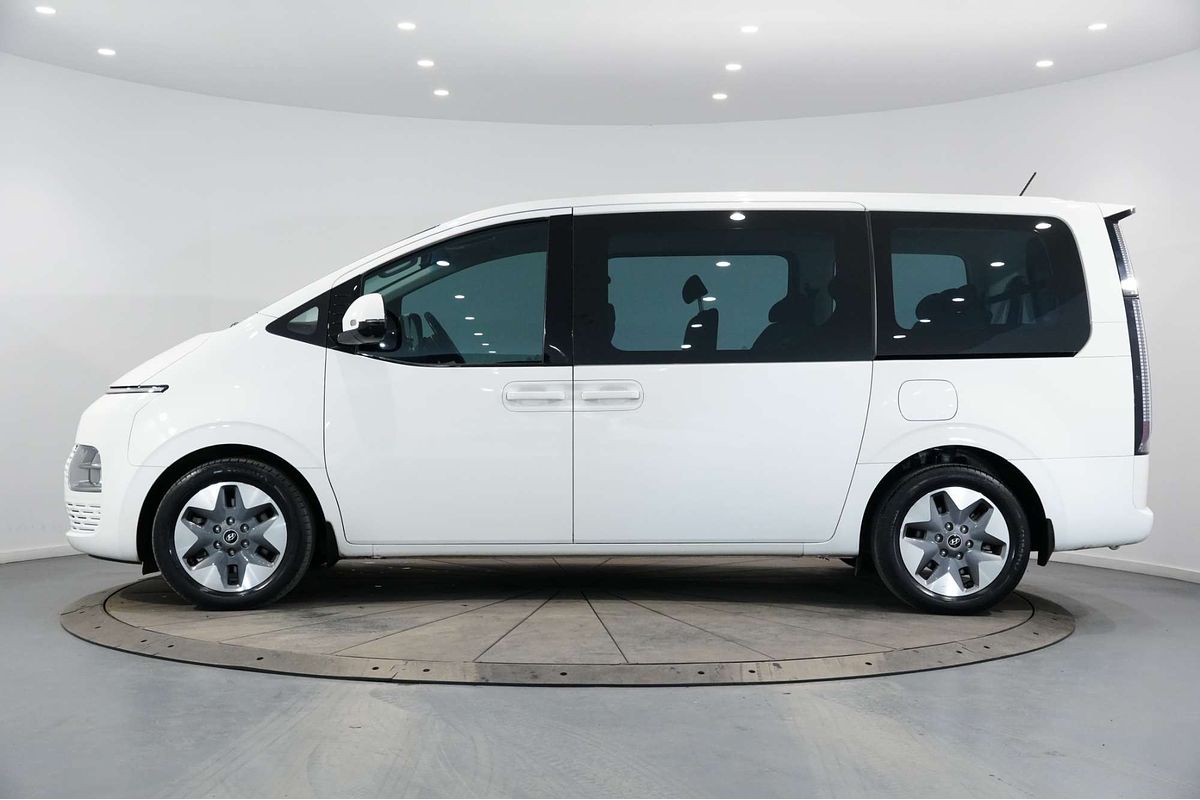 2022 Hyundai STARIA US4.V1