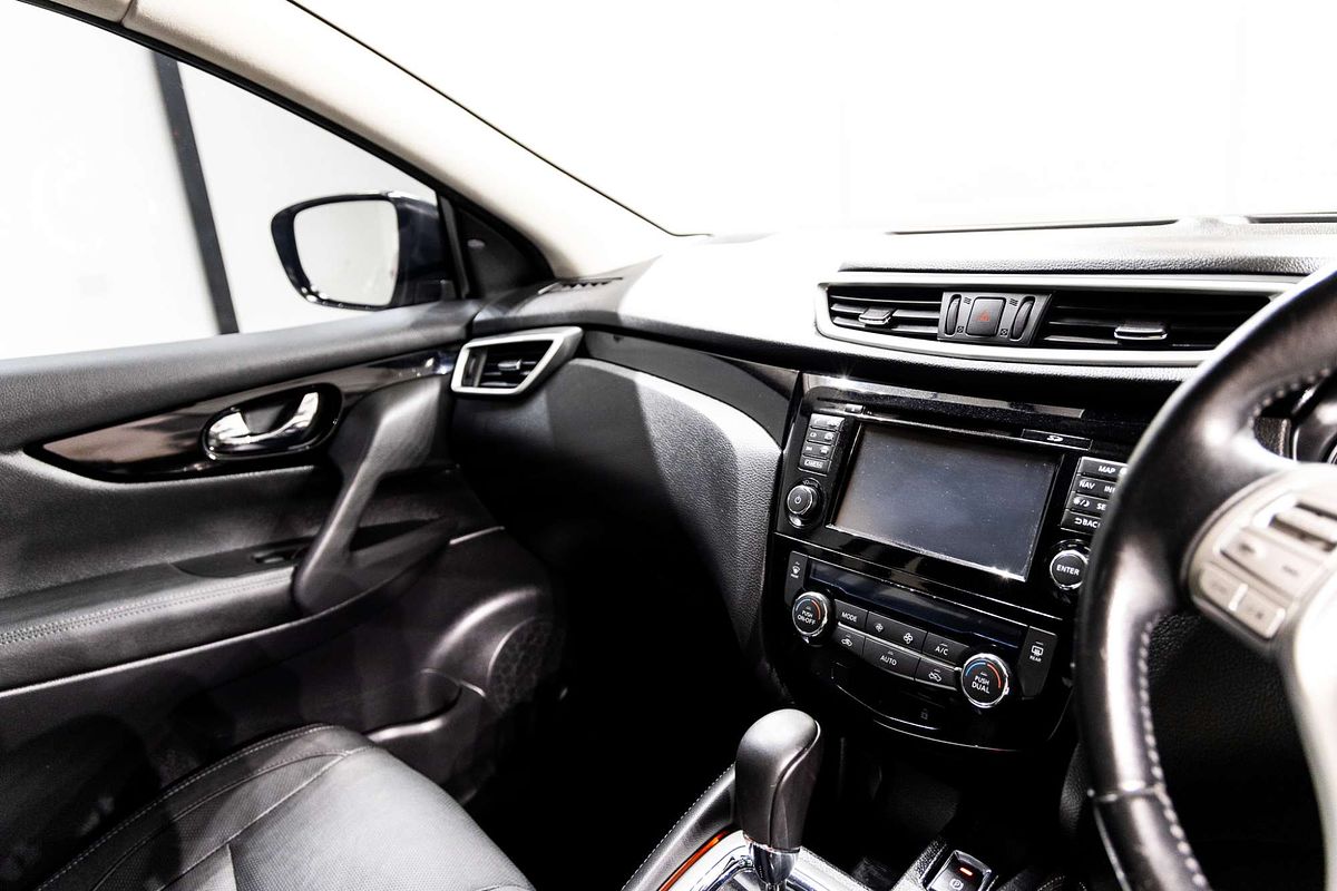 2017 Nissan QASHQAI Ti J11