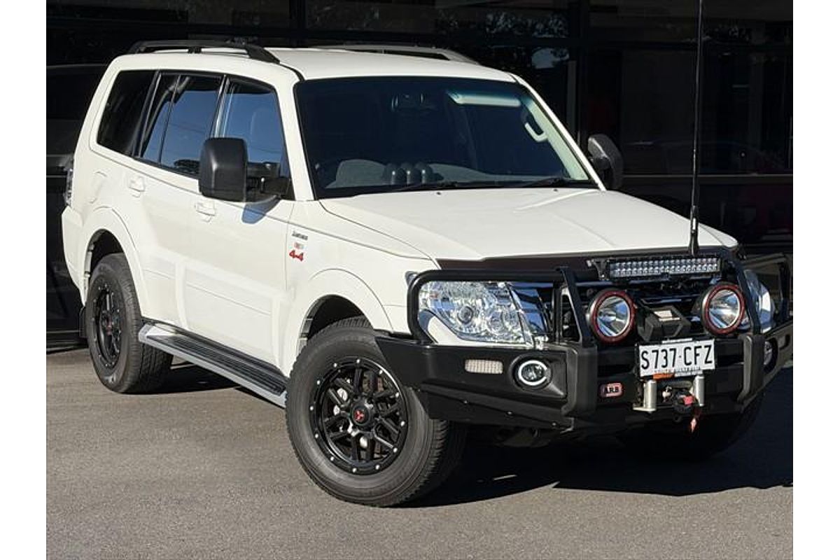 2017 Mitsubishi Pajero GLX NX