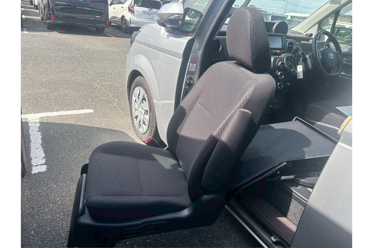 2018 Toyota Spade F Welcab