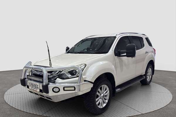 2017 Isuzu MU-X LS-T
