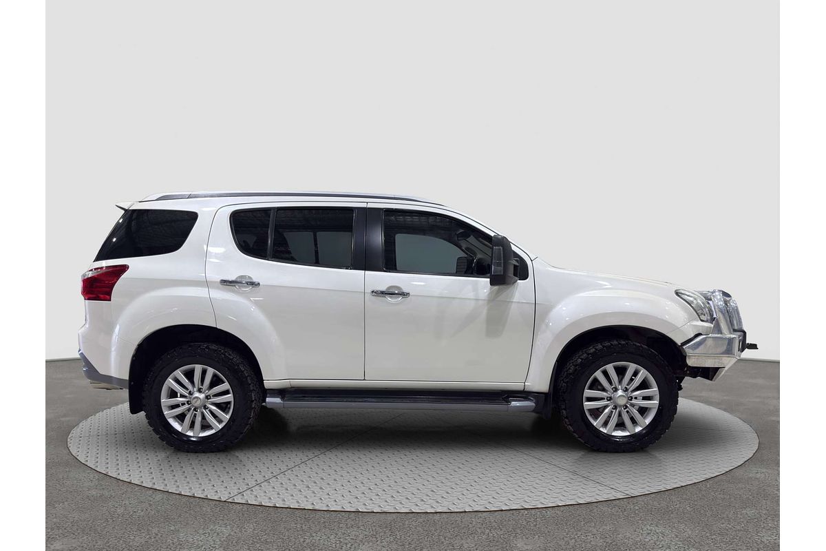 2017 Isuzu MU-X LS-T