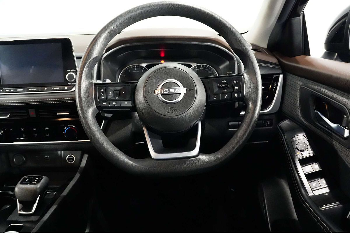 2023 Nissan X-TRAIL ST T33