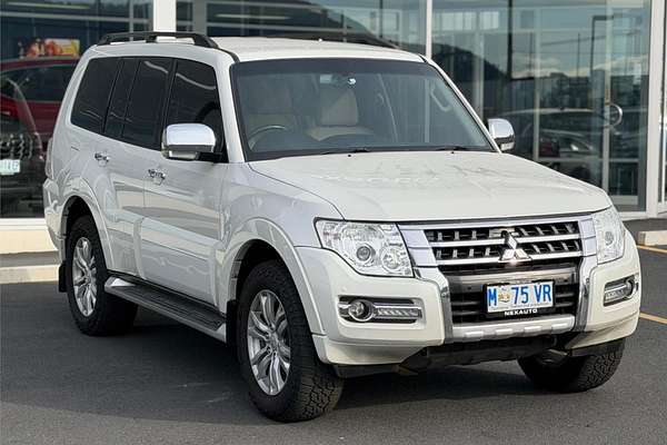 2017 Mitsubishi Pajero GLX NX