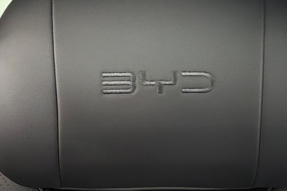 2025 BYD SHARK 6 Premium All Wheel Drive