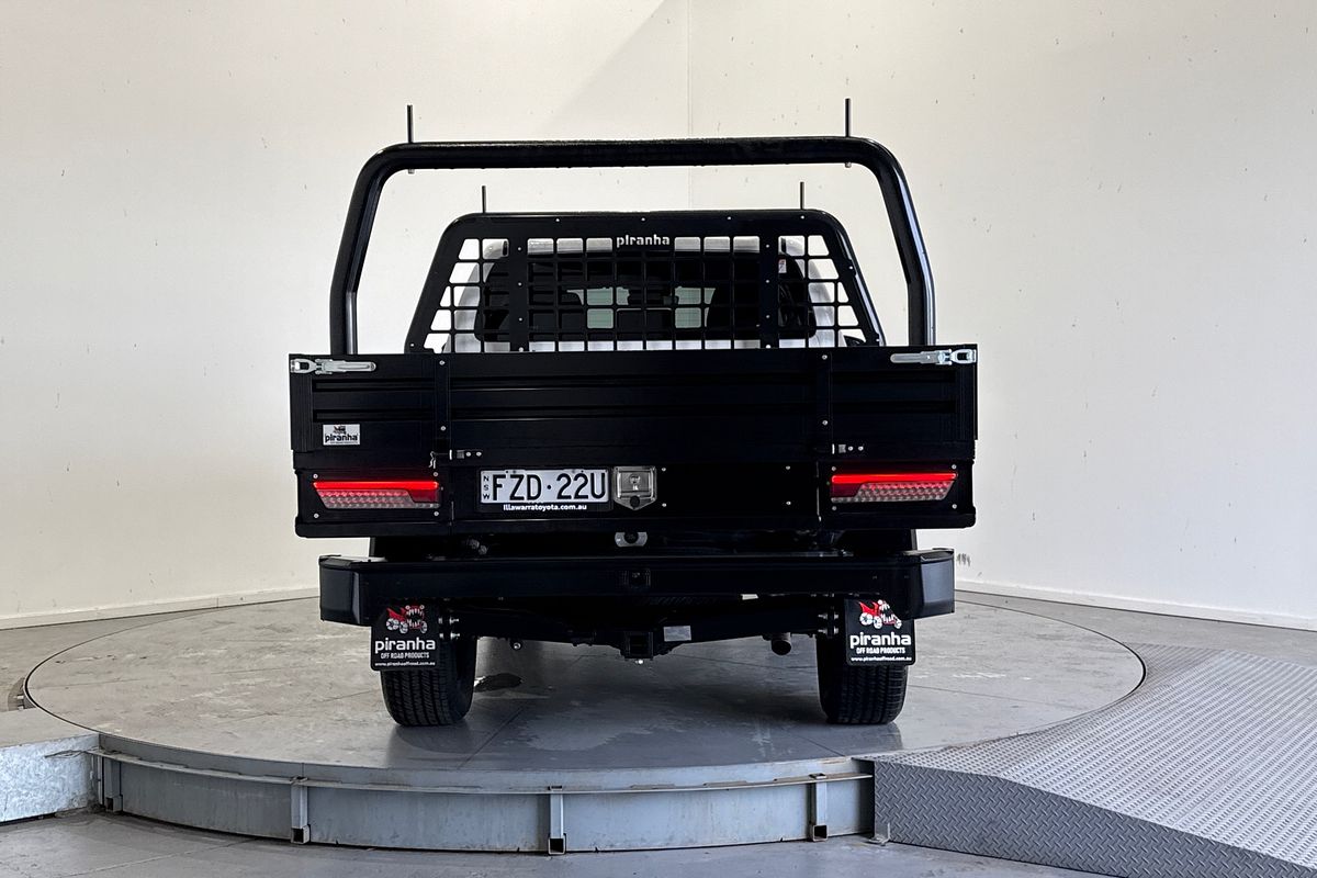 2025 Toyota Hilux SR5 48V GUN227R 4X4
