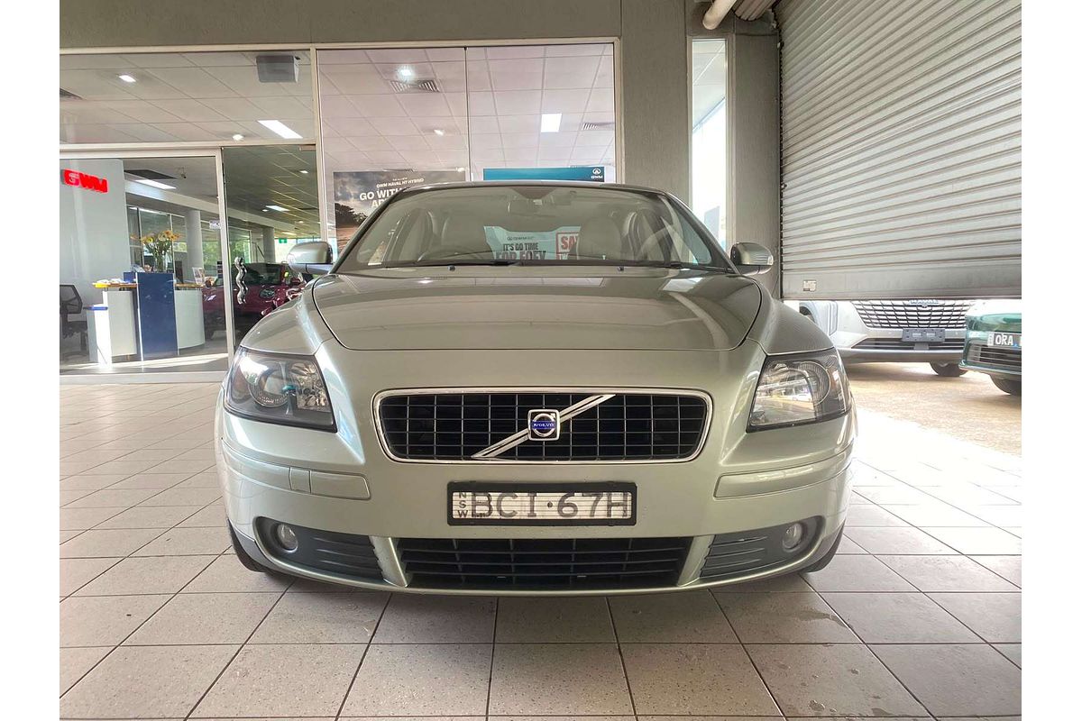 S40 MY07 2.4 S 2.4L 5Cyl MULTI POINT F/INJ 5 SP AUTOMATIC GEARTRONIC 4D SEDAN S40 MY07 2.4 S 2.4L 5Cyl MULTI POINT F/INJ 5 SP AUTOMATIC GEARTRONIC 4D SEDAN