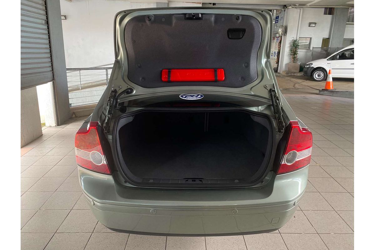 S40 MY07 2.4 S 2.4L 5Cyl MULTI POINT F/INJ 5 SP AUTOMATIC GEARTRONIC 4D SEDAN