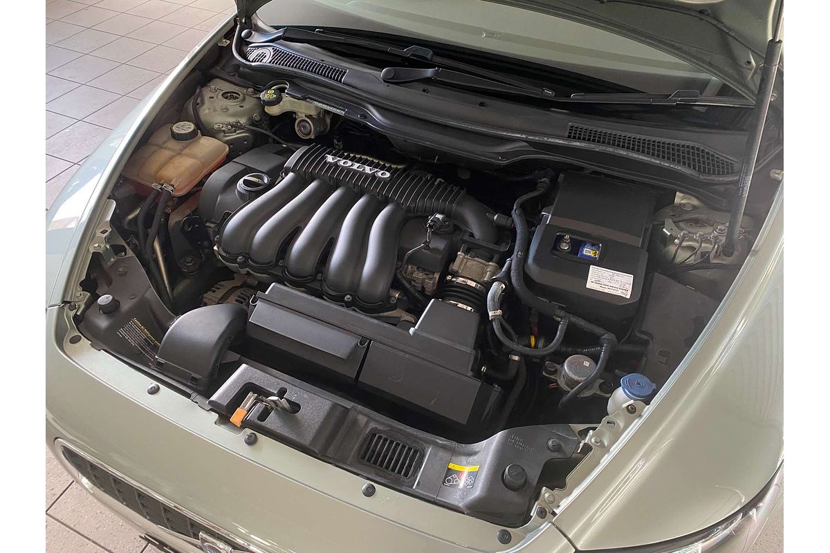 S40 MY07 2.4 S 2.4L 5Cyl MULTI POINT F/INJ 5 SP AUTOMATIC GEARTRONIC 4D SEDAN