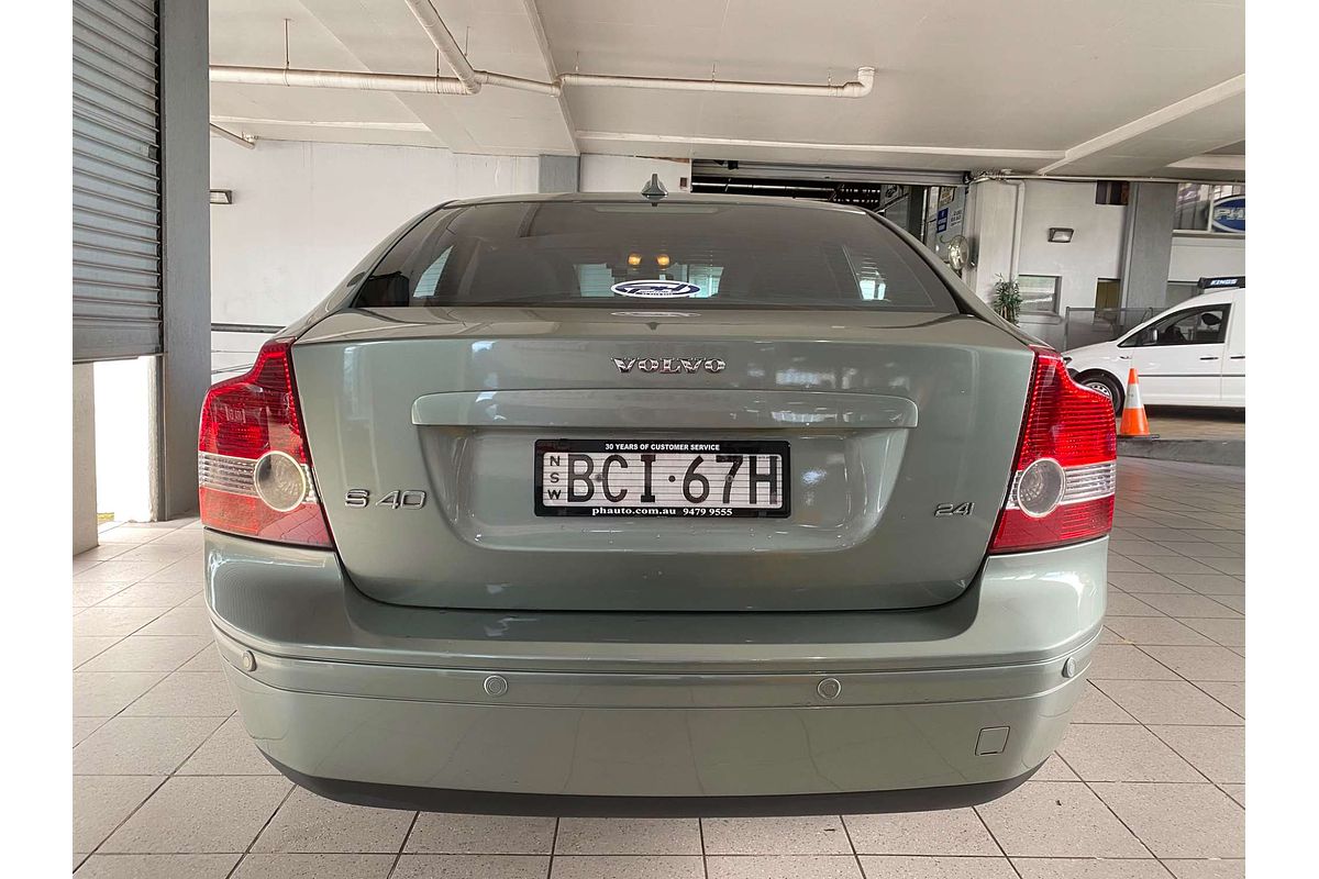 S40 MY07 2.4 S 2.4L 5Cyl MULTI POINT F/INJ 5 SP AUTOMATIC GEARTRONIC 4D SEDAN