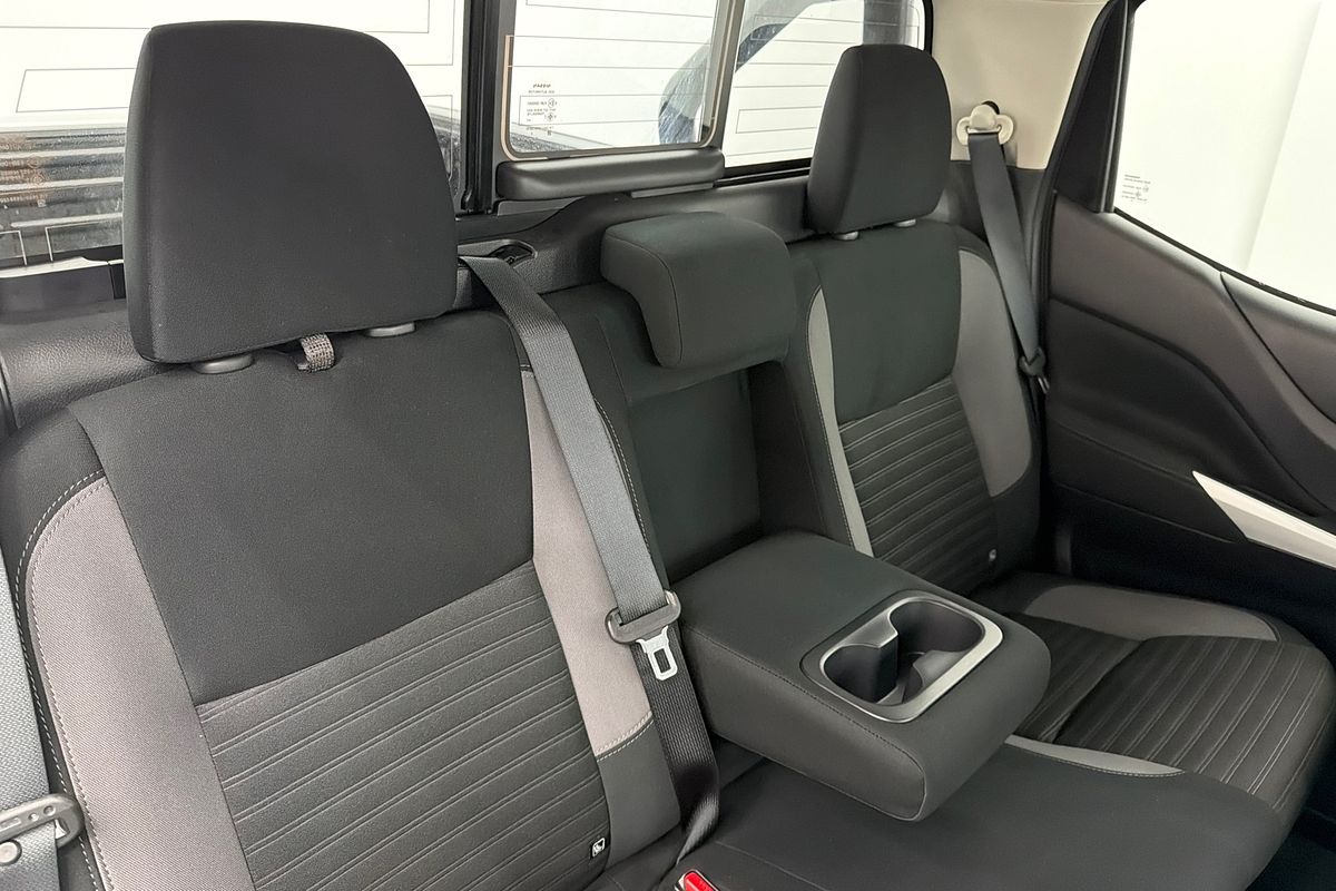2024 Nissan Navara ST-X D23 4X4