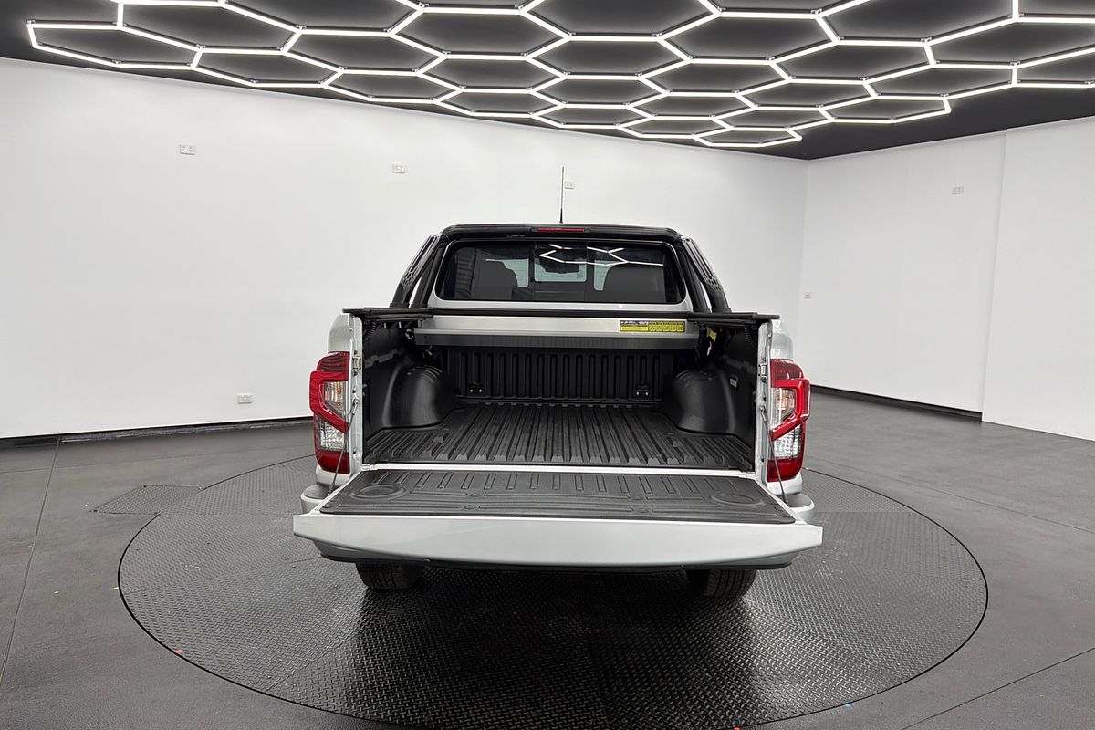 2024 Nissan Navara ST-X D23 4X4