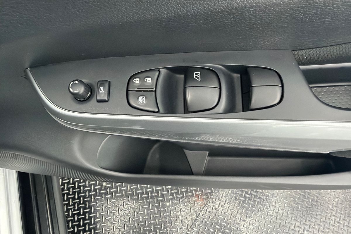 2024 Nissan Navara ST-X D23 4X4
