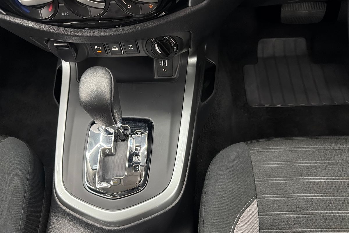 2024 Nissan Navara ST-X D23 4X4