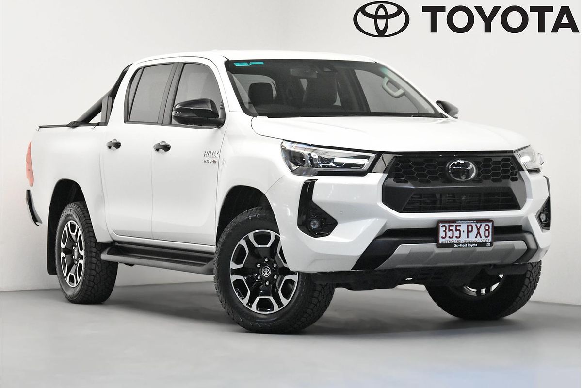 2024 Toyota Hilux SR5 48V GUN126R 4X4