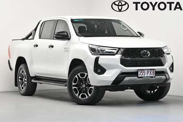 2024 Toyota Hilux SR5 48V GUN126R 4X4