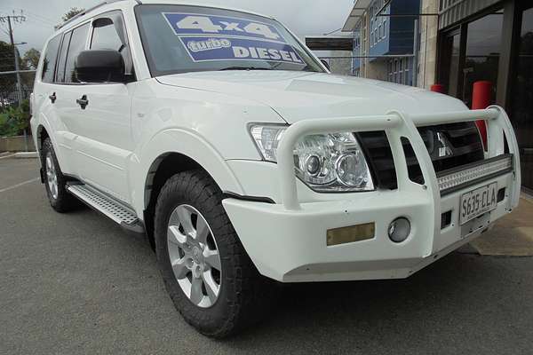 2014 Mitsubishi Pajero GLX NW