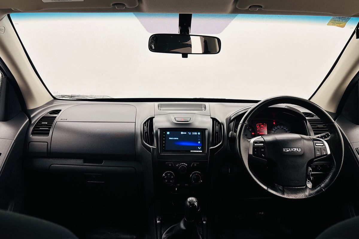2017 Isuzu D-MAX SX (4x2) 6 SP MANUAL CREW CAB UTILITY DT4