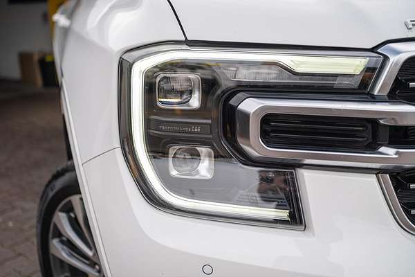 2022 Ford Everest Platinum 3.0L thumb-1