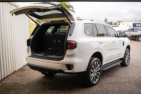 2022 Ford Everest Platinum 3.0L thumb-5