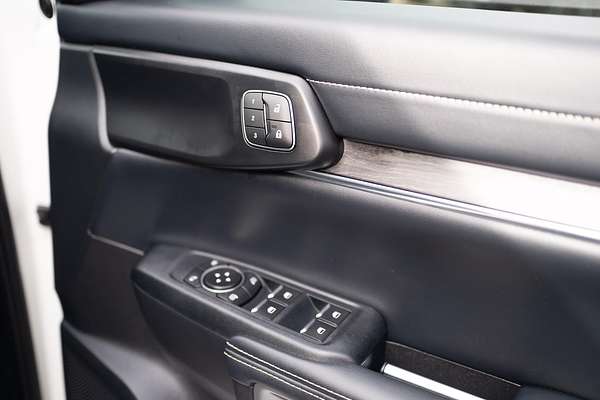 2022 Ford Everest Platinum 3.0L thumb-19