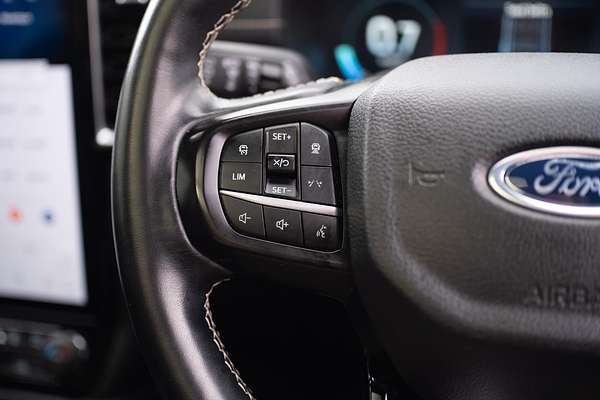 2022 Ford Everest Platinum 3.0L thumb-23