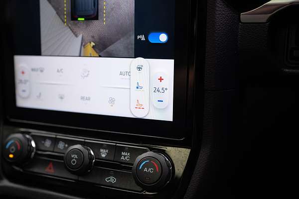 2022 Ford Everest Platinum 3.0L thumb-28