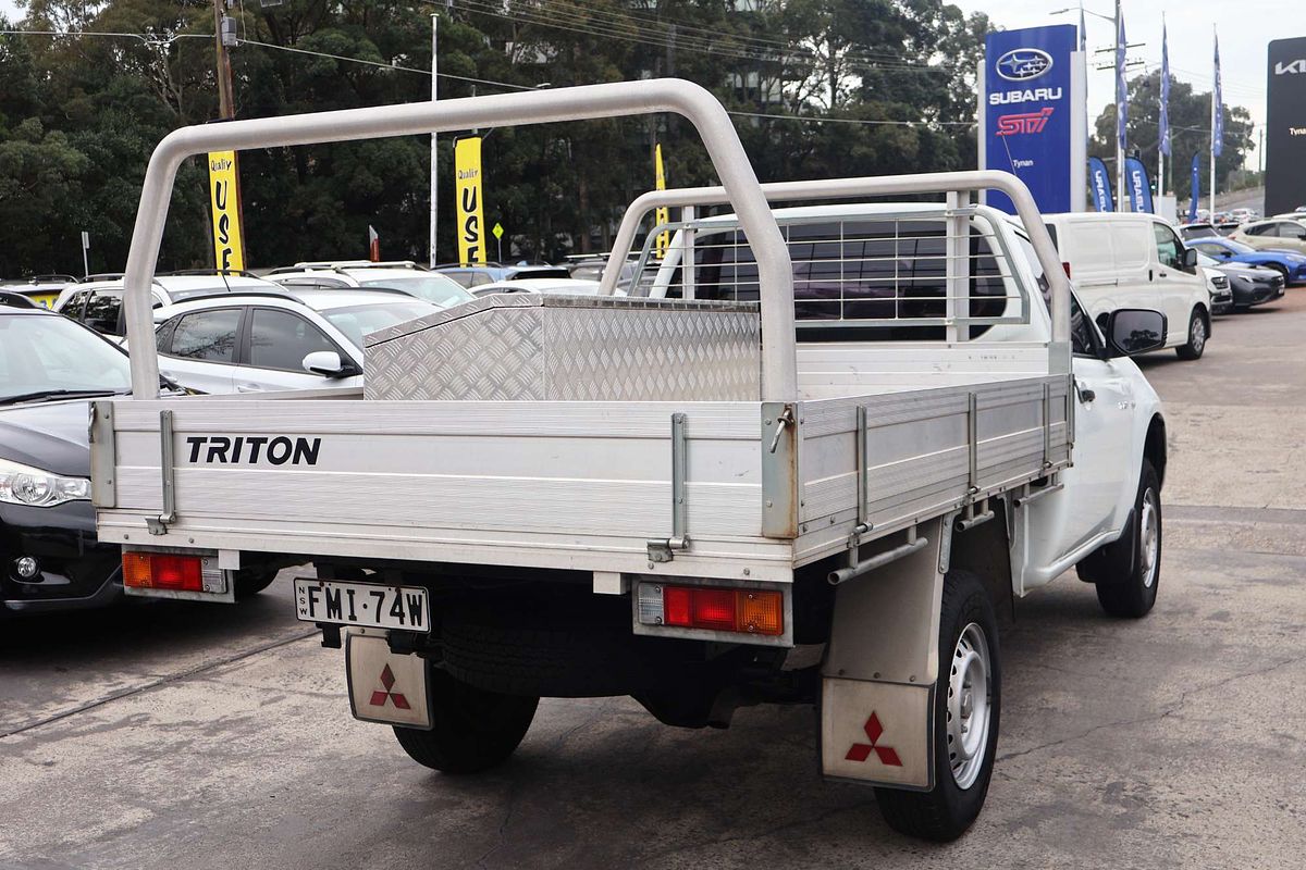 2014 Mitsubishi Triton GL MN Rear Wheel Drive