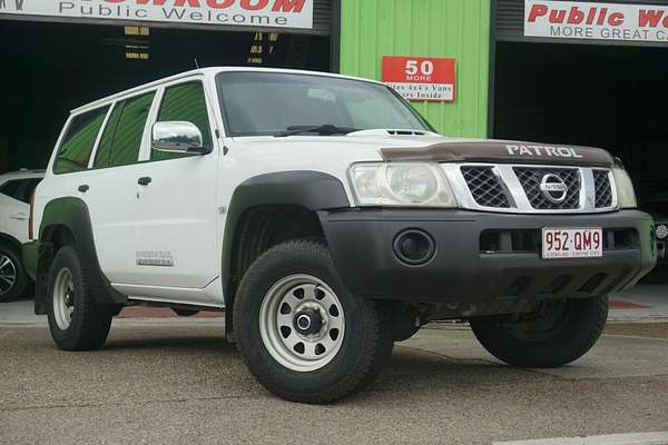 2009 Nissan Patrol DX GU 6
