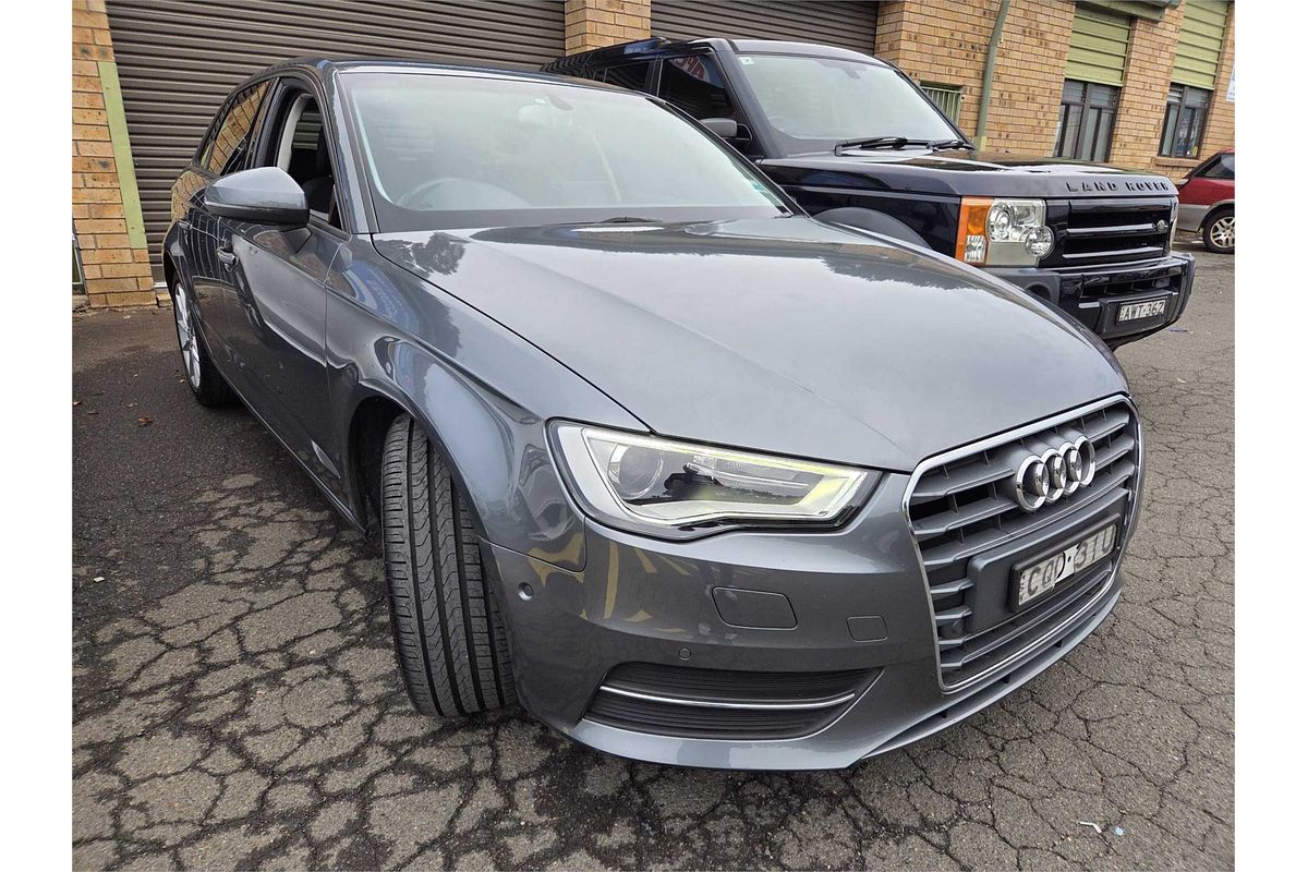 2014 Audi A3 Attraction 8V