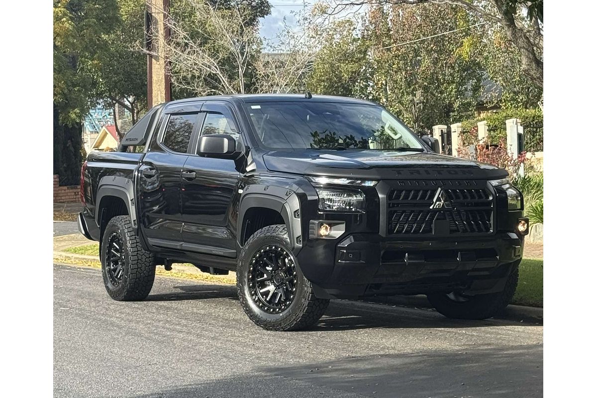 2025 Mitsubishi Triton GLX-R MV 4X4
