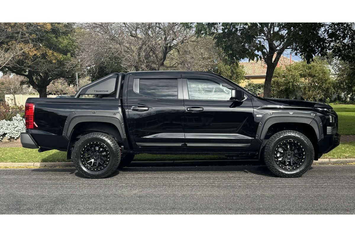 2025 Mitsubishi Triton GLX-R MV 4X4
