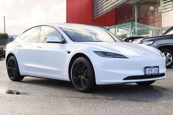 2025 Tesla Model 3 Rear-Wheel Drive