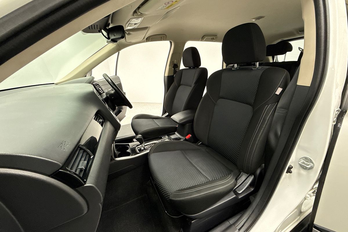 2019 Mitsubishi Outlander ES ADAS ZL