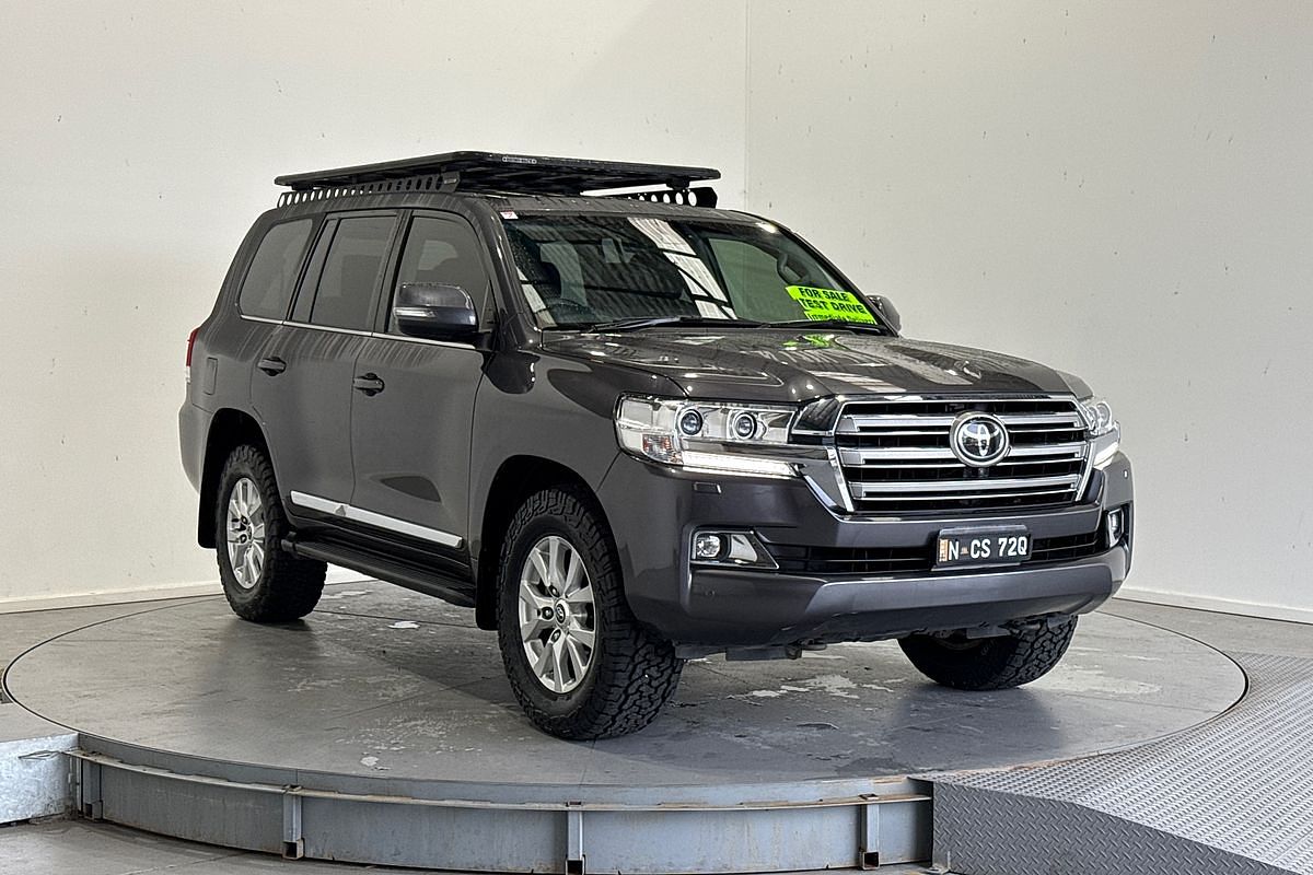 2019 Toyota Landcruiser Sahara VDJ200R