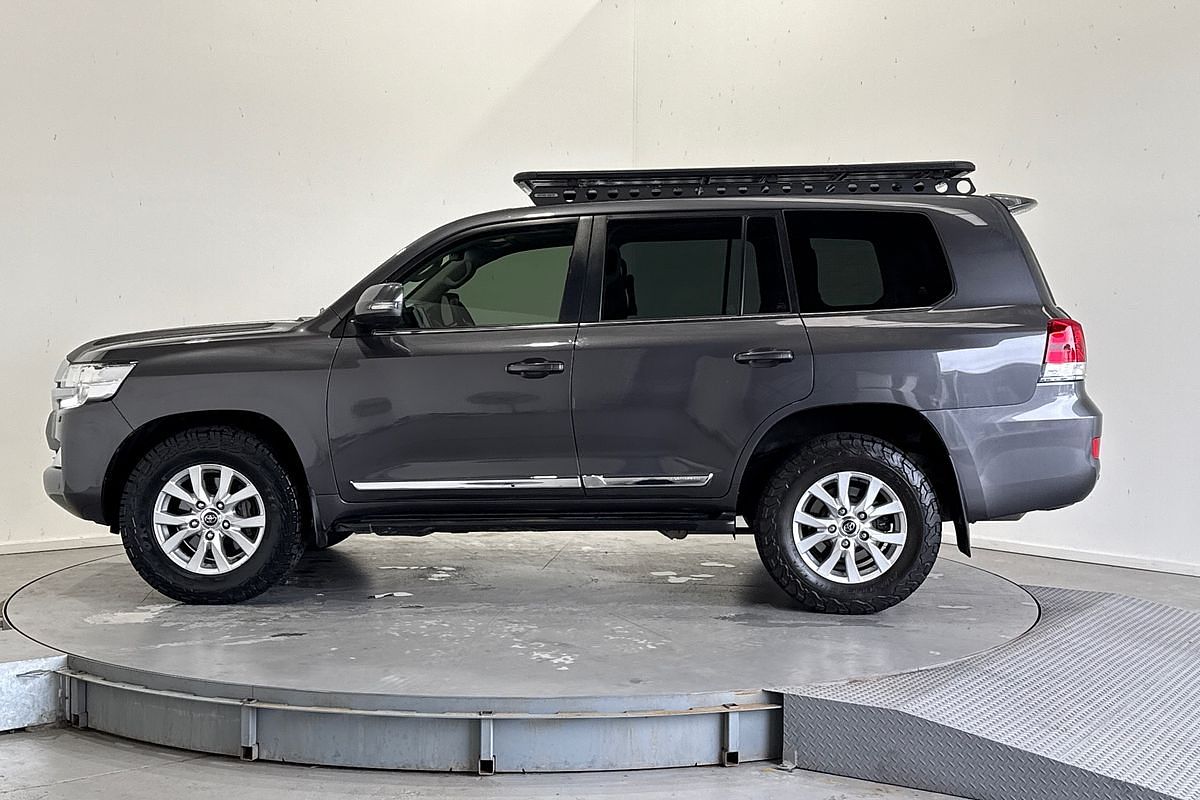 2019 Toyota Landcruiser Sahara VDJ200R