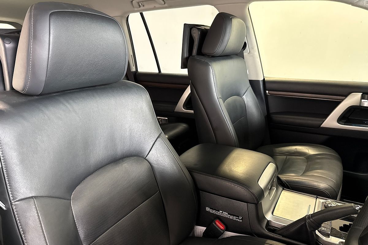 2019 Toyota Landcruiser Sahara VDJ200R