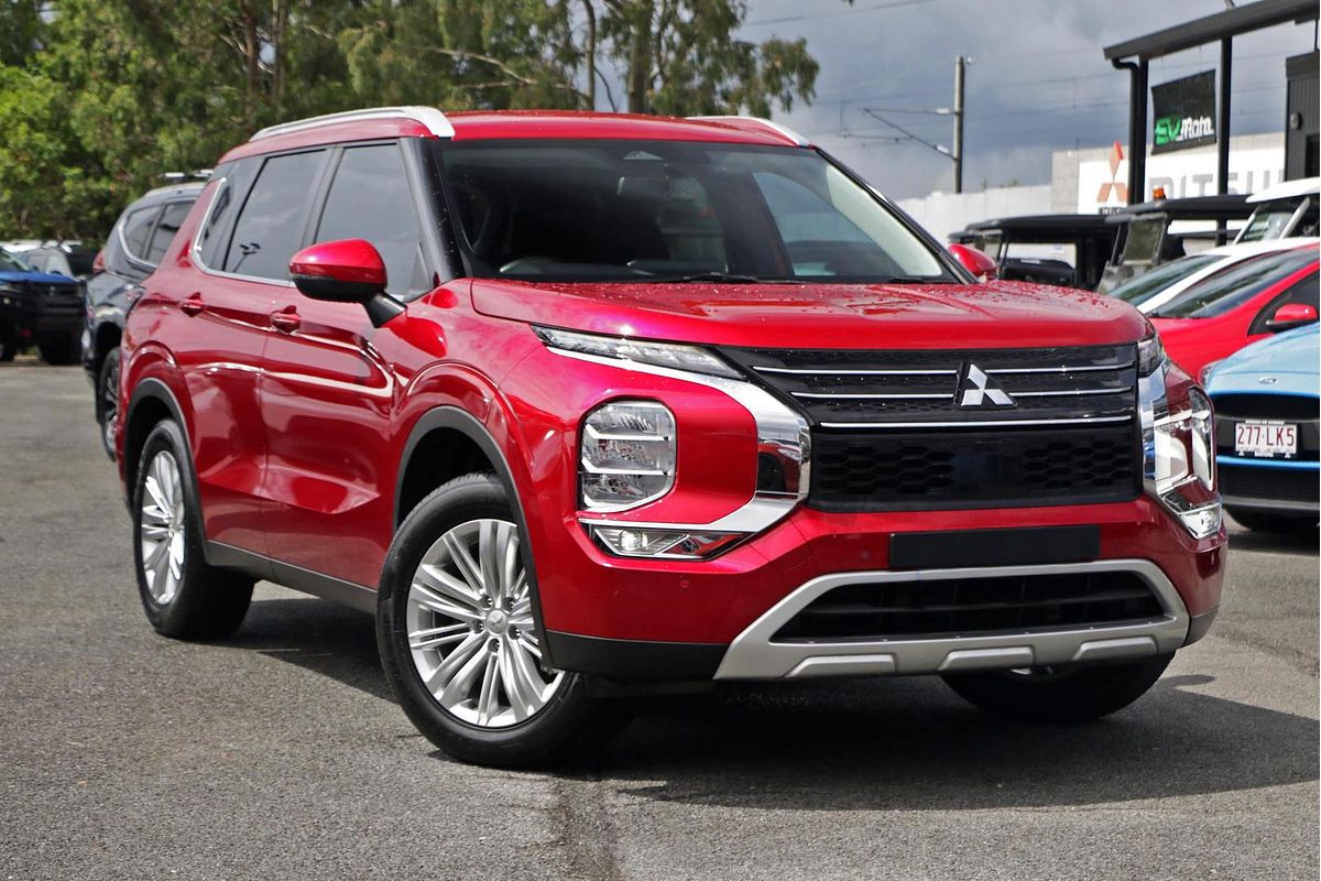 2023 Mitsubishi Outlander LS ZM