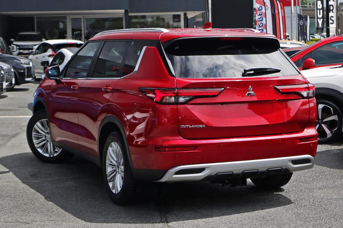 2023 Mitsubishi Outlander LS ZM