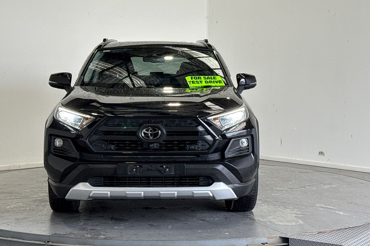 2019 Toyota RAV4 Edge AXAA54R