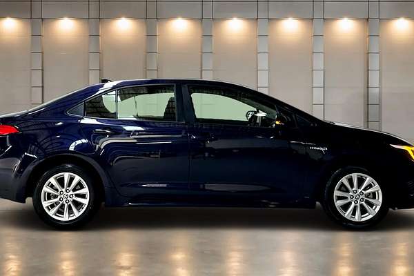 2024 Toyota Corolla Ascent Sport Hybrid ZWE219R