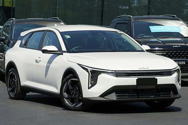2025 Kia K4 Sport+ CL4m