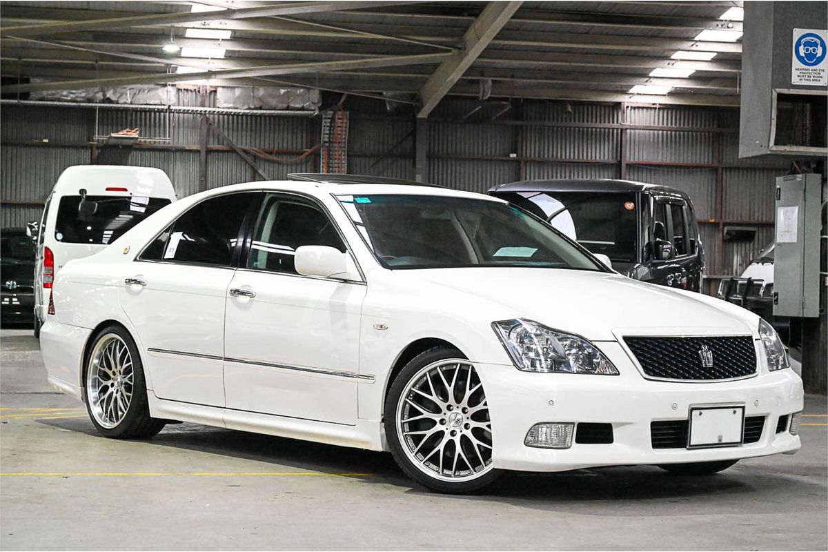 2007 Toyota Crown GRS184