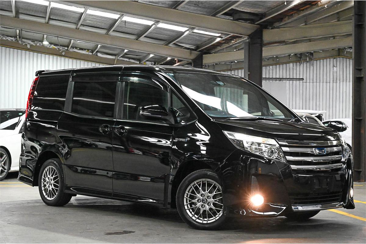 2016 Toyota Noah ZWR80