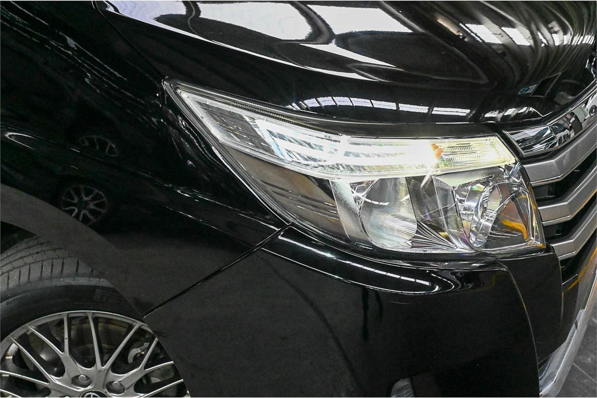 2016 Toyota Noah ZWR80