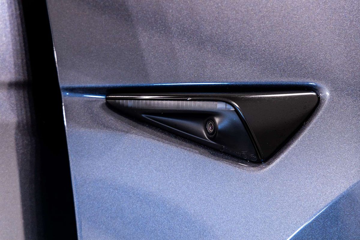 2023 Tesla Model Y Rear-Wheel Drive